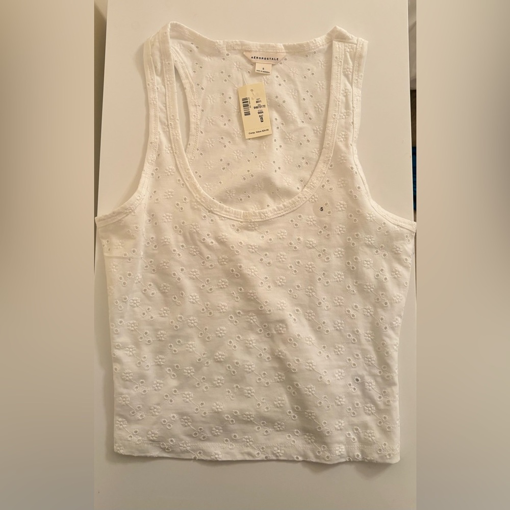 Aeropostale scoop neck cropped tank